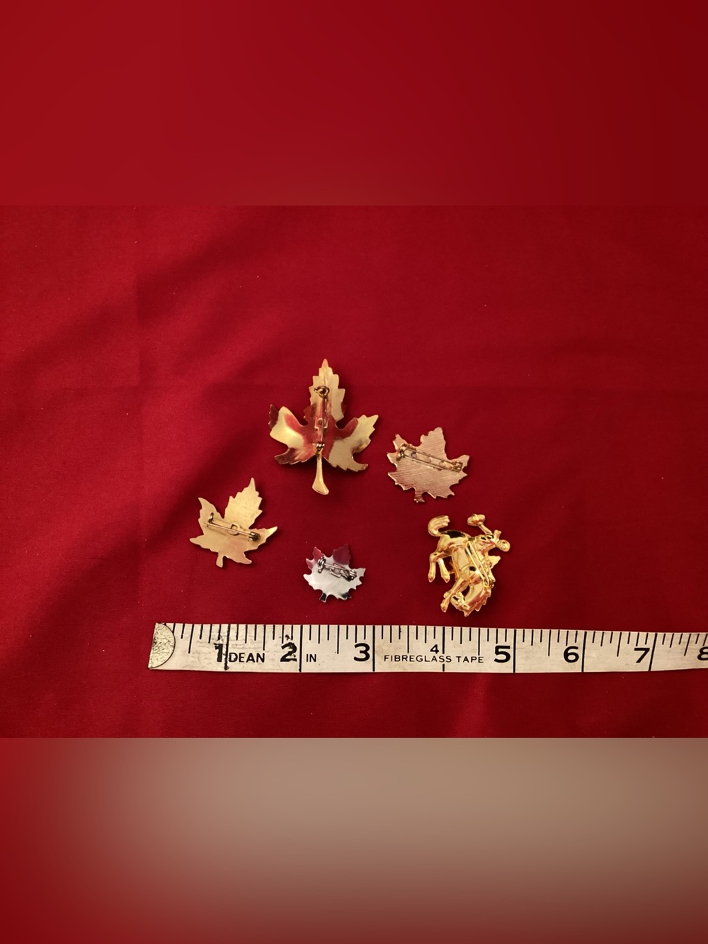 Canadian Maple Leaf Brooches Set - Picture 5 of 5